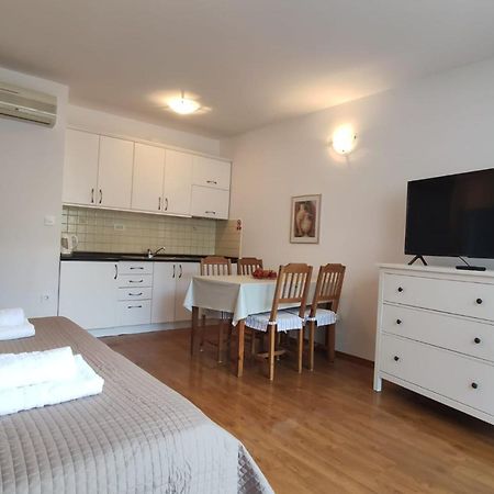 Ivana Apartman 2 Цриквеница Экстерьер фото